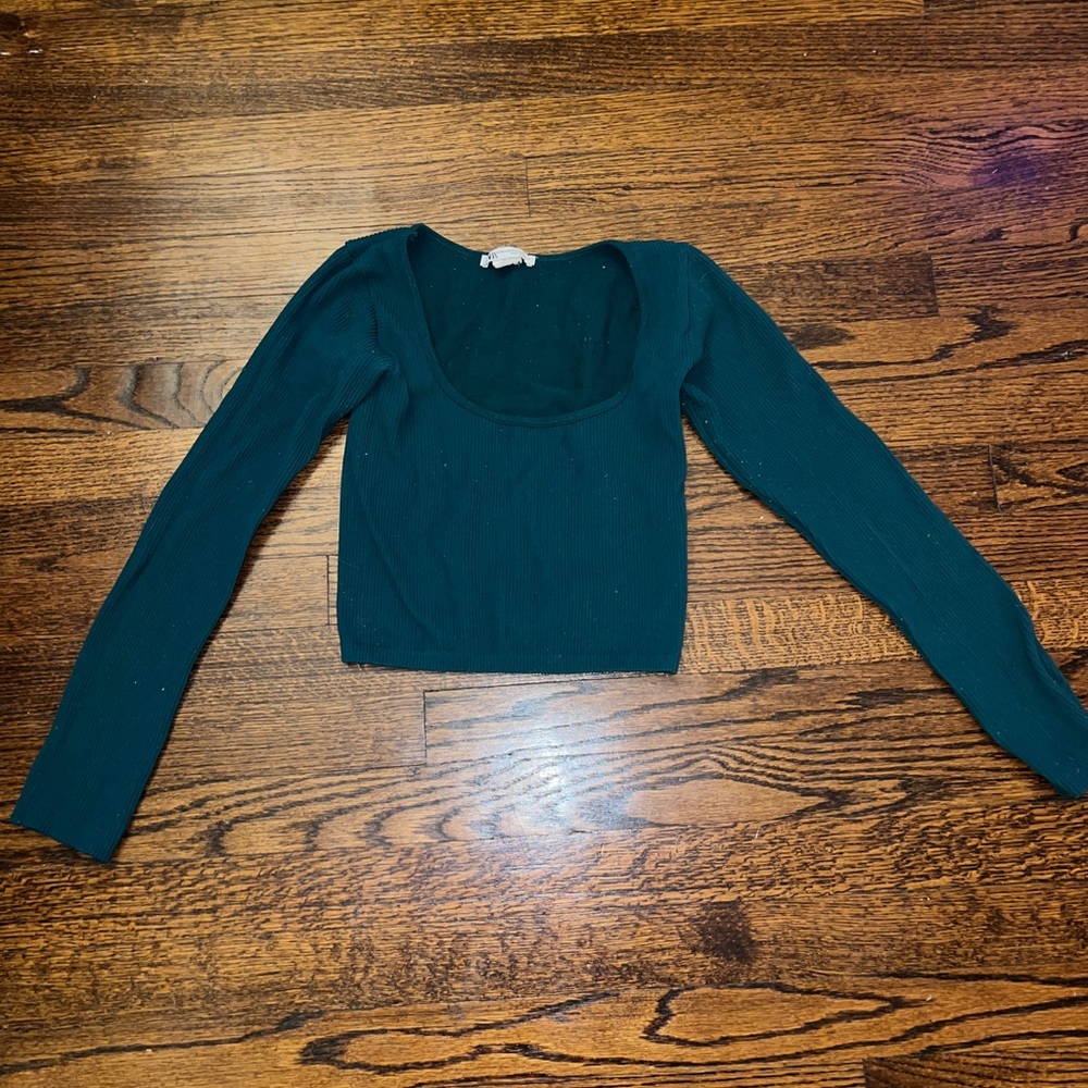 Zara extra small - small green ribbed long sleeve top